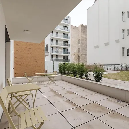 Appartement Urban Bloom Retreat - Free Parking Boedapest