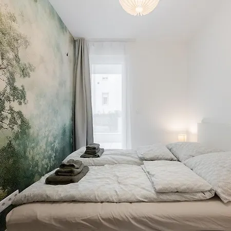 Urban Bloom Retreat - Free Parking